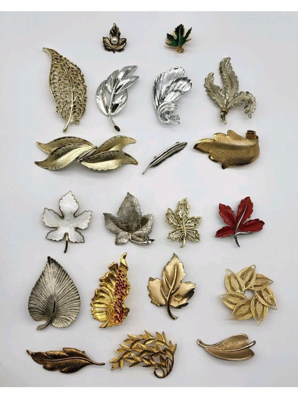 Vintgae Brooch pin collection lot Leaf leaves Botanical feather some signed